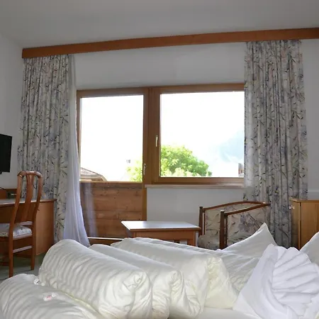 Alpina Nature-wellness Hotel 4*