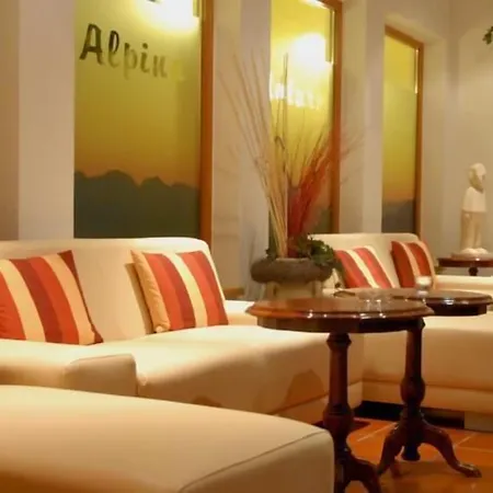 Alpina Nature-wellness מלון