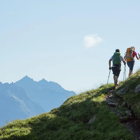 Alpina Nature-wellness מלון