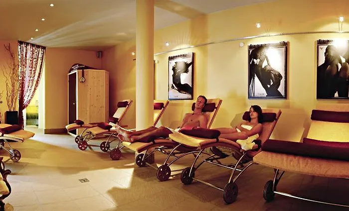 Alpina Nature-wellness Hotel 4*