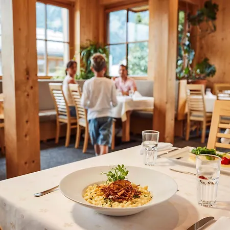 Otel Alpina Nature-wellness
